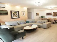 Prodaja, jednosoban stan, 84m², Dobrota, Kotor - image 1