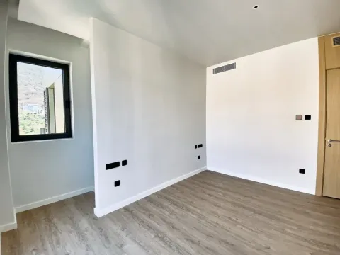 Prodaja, stan, 102m², Tivat, Crna Gora - image 9