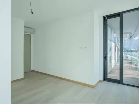 Sale, four bedroom apartment, 270m², Budva, Crna Gora - image 15