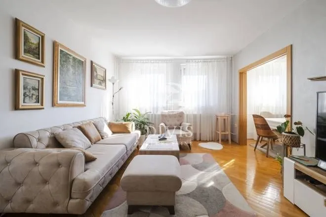 Prodaja, trosoban stan, 92m², Novi Beograd Blok 22, Novi Beograd Sve Podlokacije