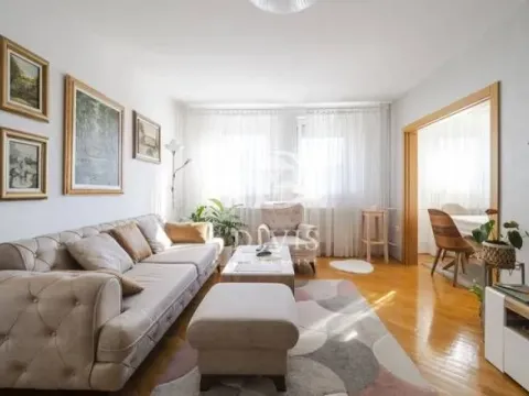 Stan in Novi Beograd Blok 22