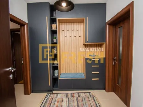 Izdavanje, dvosoban stan, 70m², Donja Gorica, Podgorica - image 15