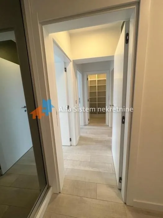 Izdavanje, trosoban stan, 69m², Sarajevska, Beograd