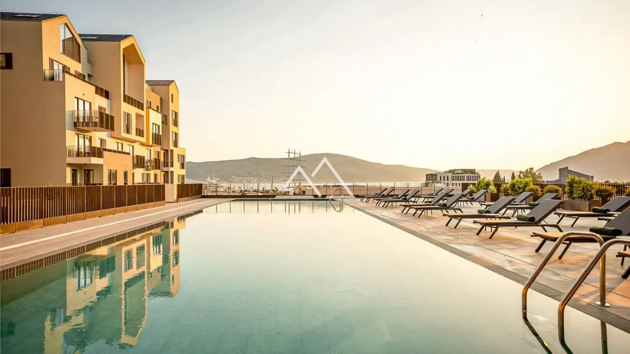 Sale, studio apartment, 43m², Tivat, Crna Gora