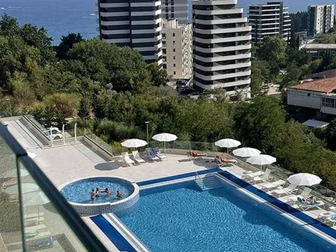 Sale, one bedroom apartment, 48m², Bečići, Budva - image 17