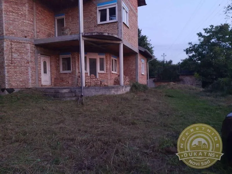 Prodaja, kuća, 223m², Sremska Kamenica, Petrovaradin
