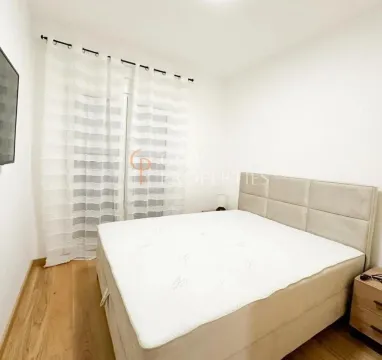 Izdavanje, jednosoban stan, 45m², New City, Podgorica - image 5