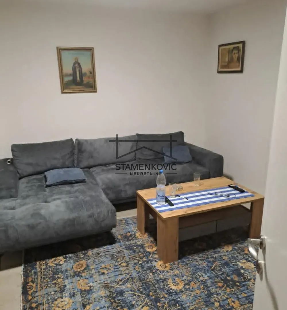 Prodaja, trosoban stan, 500m², Novo naselje, Novi Sad