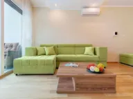 Sale, two bedroom apartment, 63m², Bečići, Budva - image 1