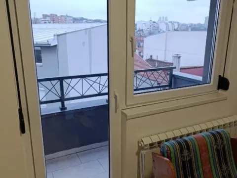 Izdavanje, dvosoban stan, 54m², Dušanovac, Voždovac Sve Podlokacije - image 2