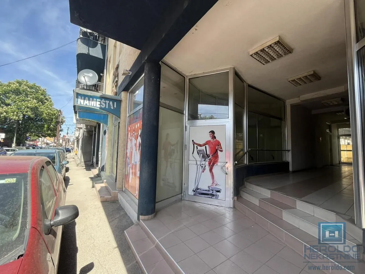 Sale, office space, 46m², Centar, Jagodina