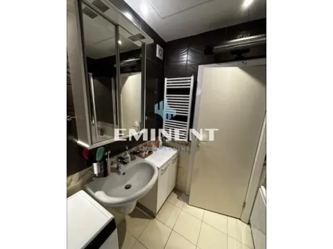 Izdavanje, dvosoban stan, 50m², Slavija, Vračar Sve Podlokacije - image 11