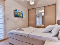 Izdavanje, dvosoban stan, 74m², Centar, Budva - image 9