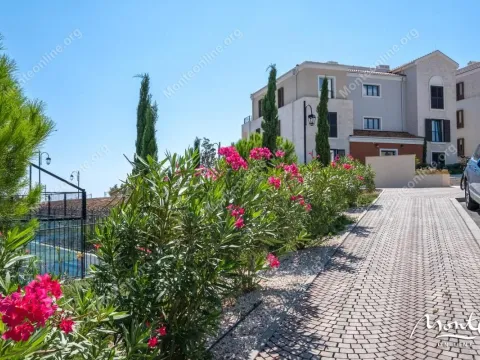 Sale, two bedroom apartment, 93m², Luštica Bay, Tivat - image 31
