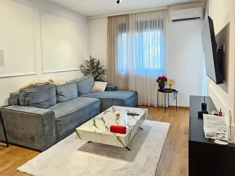 Rent, two bedroom apartment, 70m², New City, Podgorica - image 5