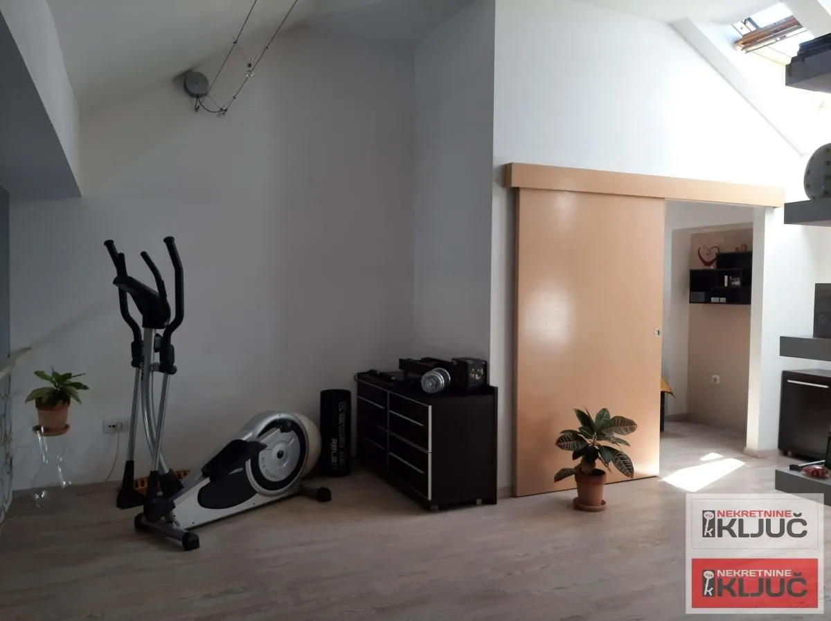 Prodaja, stan, 143m², Centar, Novi Sad