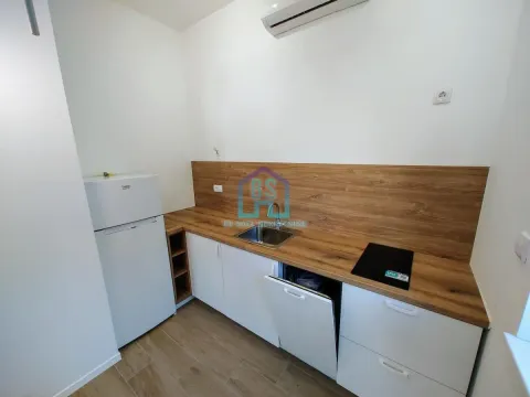 Prodaja, jednosoban stan, 32m², Centar, Novi Sad - image 11