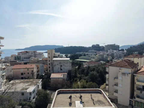 Prodaja, jednosoban stan, 43m², Bečići, Budva - image 10