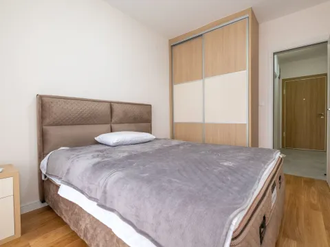 Rent, one bedroom apartment, 47m², Central Point, Podgorica - image 2