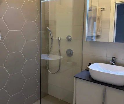 Prodaja, jednosoban stan, 51m², Dobrota, Kotor - image 7