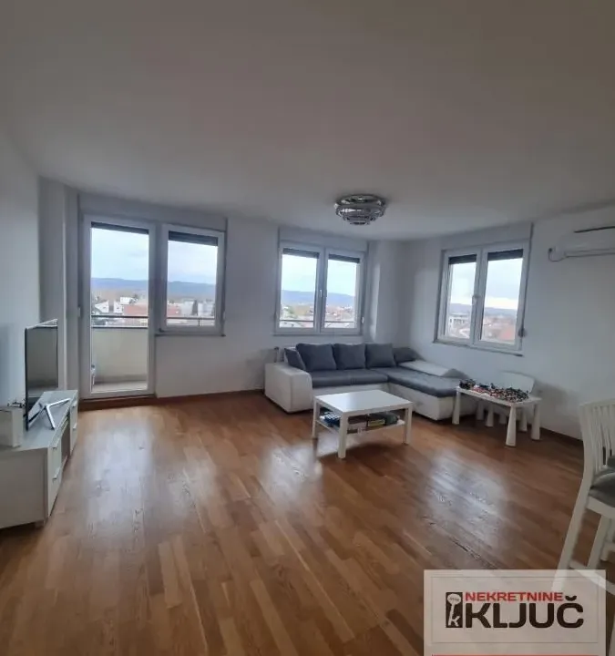 Sale, three bedroom apartment, 82m², Bulevar patrijarha Pavla, Novi Sad Sve Podlokacije