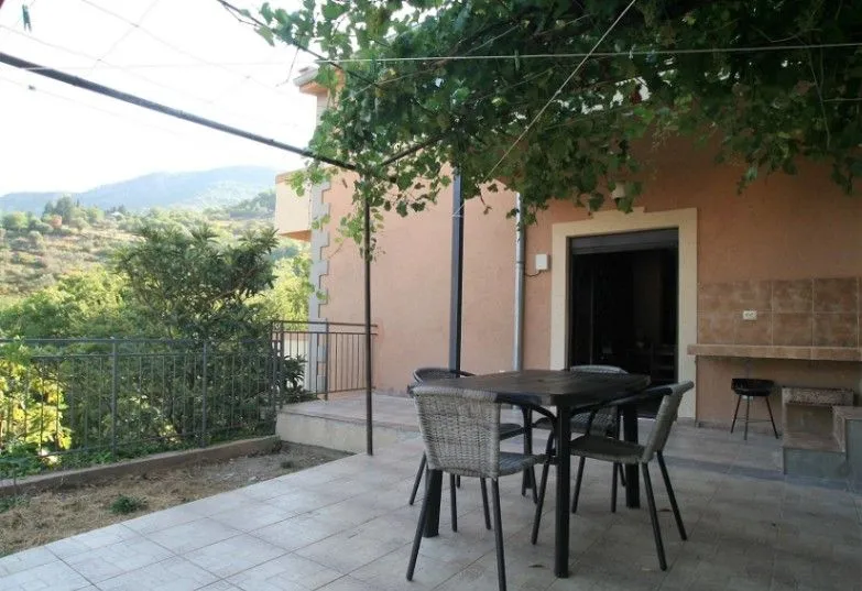 Prodaja, kuća, 210m², Opatovo, Tivat