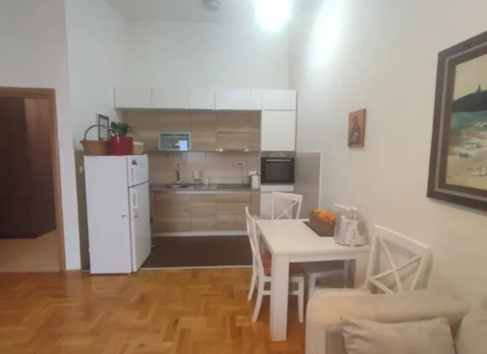 Prodaja, jednosoban stan, 43m², Stari Aerodrom, Podgorica