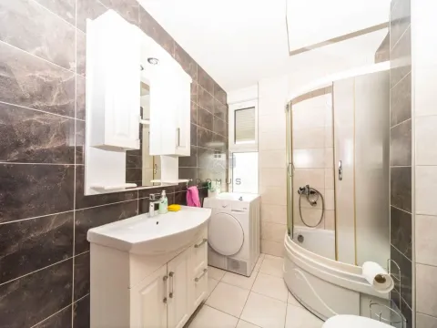Rent, two bedroom apartment, 65m², Centar, Podgorica - image 23