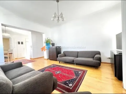Izdavanje, trosoban stan, 100m², Stari Grad, Beograd