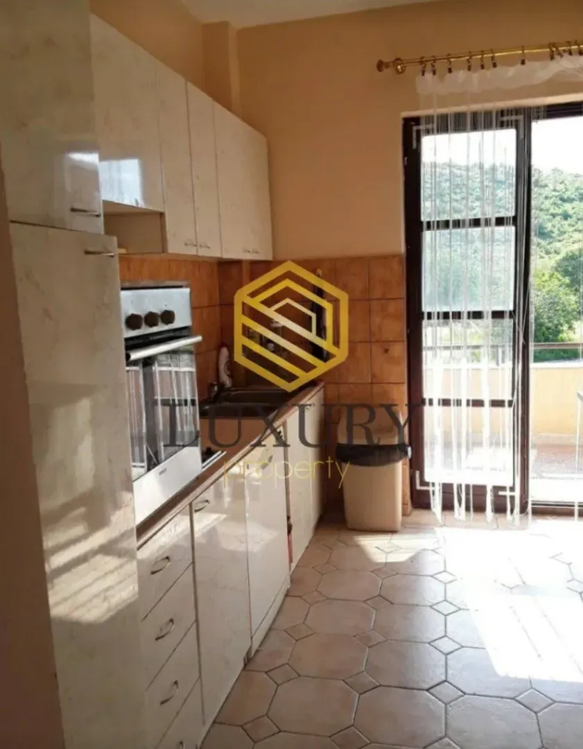 Rent, house, 500m², Donja Gorica, Podgorica