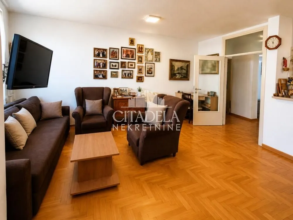 Sale, three bedroom apartment, 84m², Voždovac Sve Podlokacije, Beograd