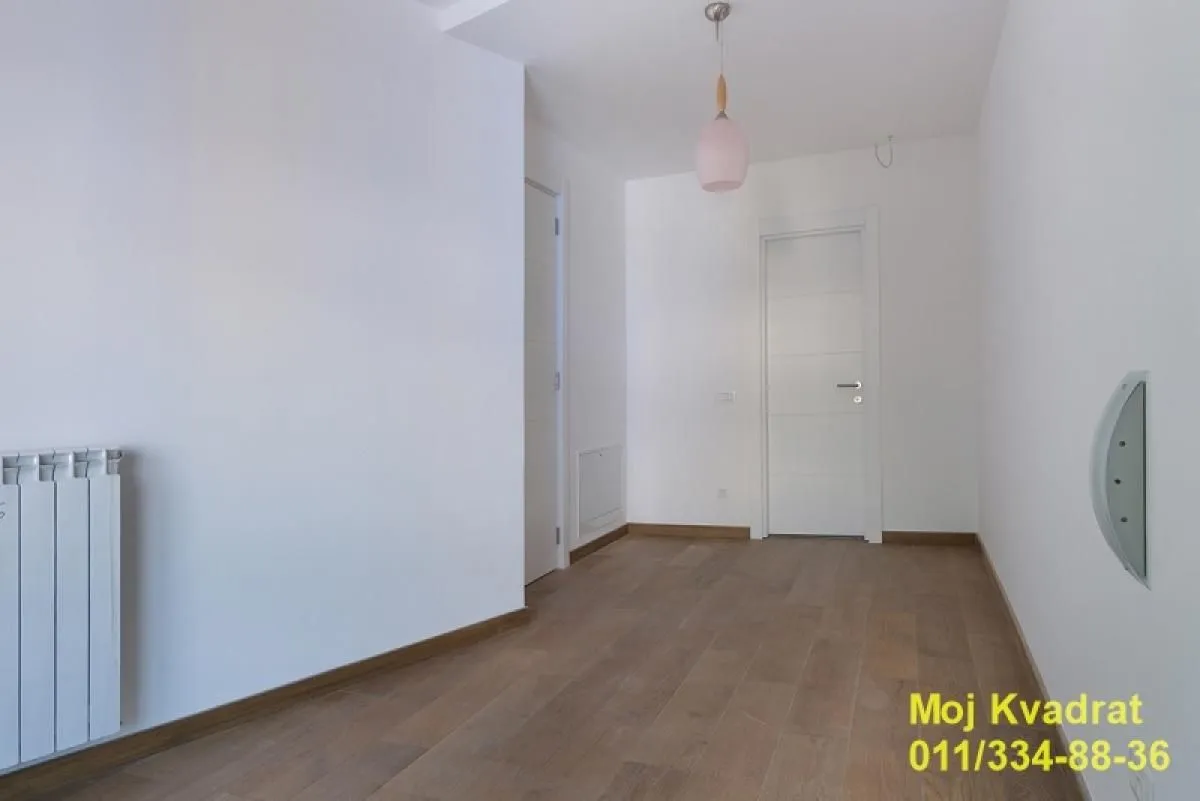 Prodaja, dvosoban stan, 83m², Kalenić Pijaca, Vračar Sve Podlokacije