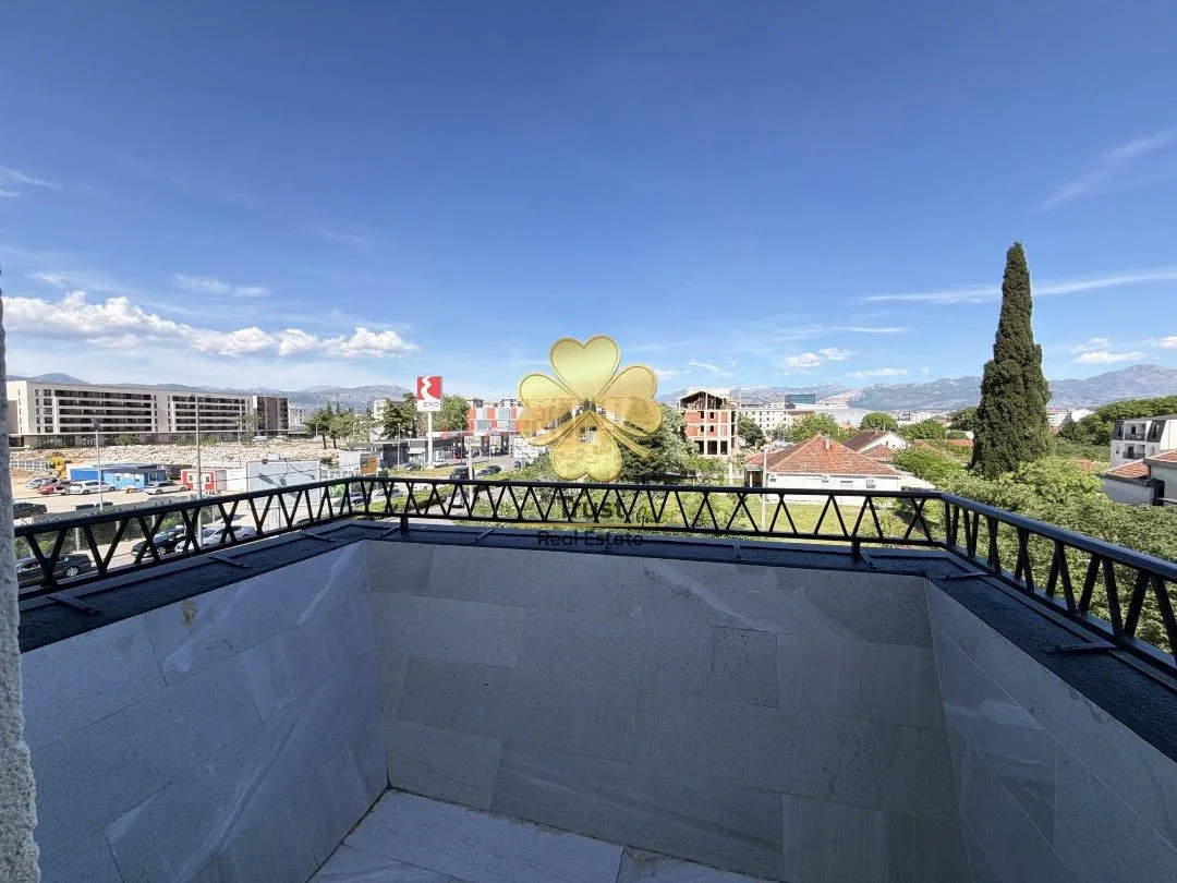 Izdavanje, dvosoban stan, 60m², 1 maj, Podgorica