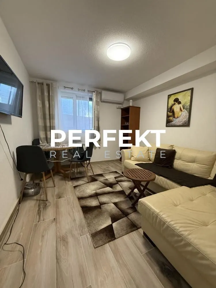 Sale, three bedroom apartment, 62m², Karaburma, Palilula Sve Podlokacije