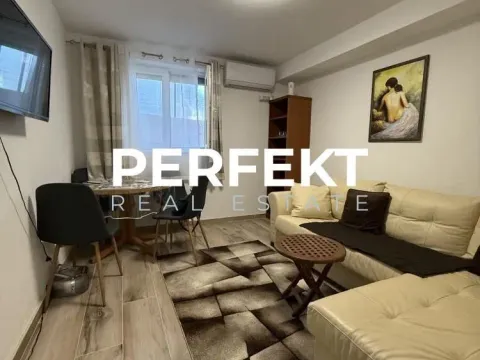 Prodaja, trosoban stan, 54m2, Karaburma, Palilula, Beograd Prodaja, trosoban stan, 54m2, Karaburma, Palilula, Beograd