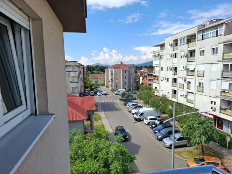 Izdavanje, jednosoban stan, 46m², Blok 9, Podgorica - image 8
