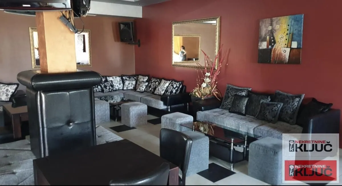 Rent, house, 1000m², Kać, Novi Sad Sve Podlokacije