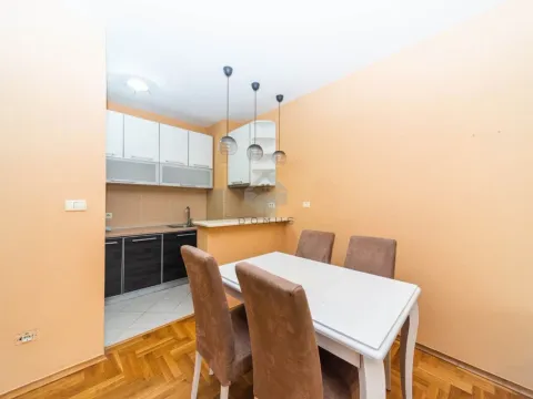 Izdavanje, dvosoban stan, 75m², Pobrežje, Podgorica - image 3