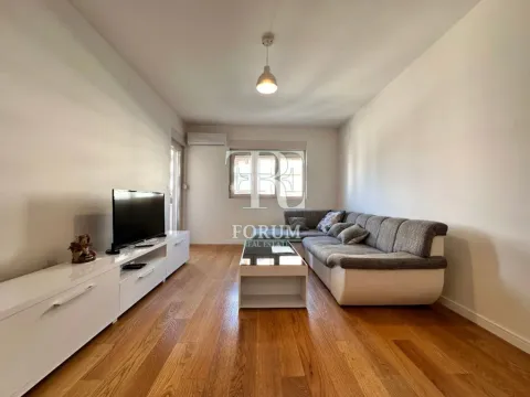 Izdavanje, dvosoban stan, 75m², Central Point, Podgorica - image 7