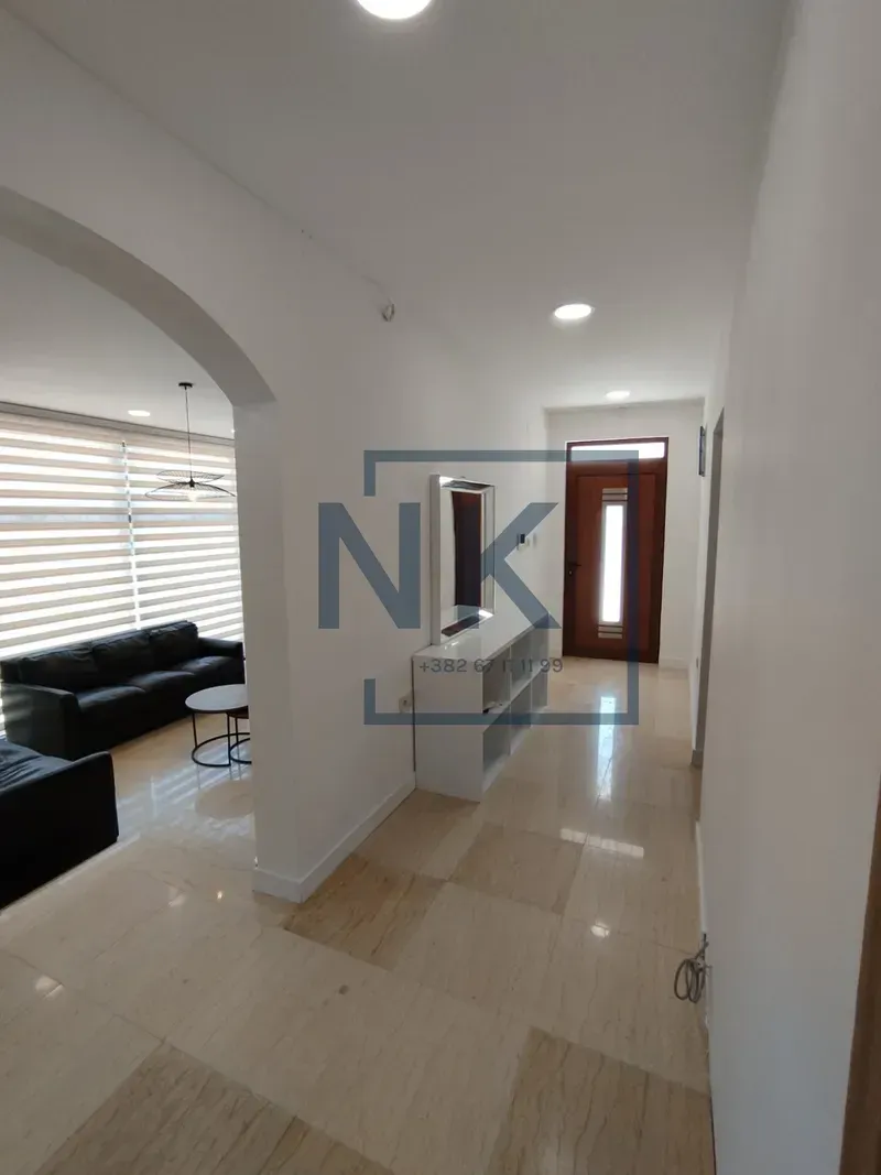 Rent, house, 140m², Velje Brdo, Podgorica