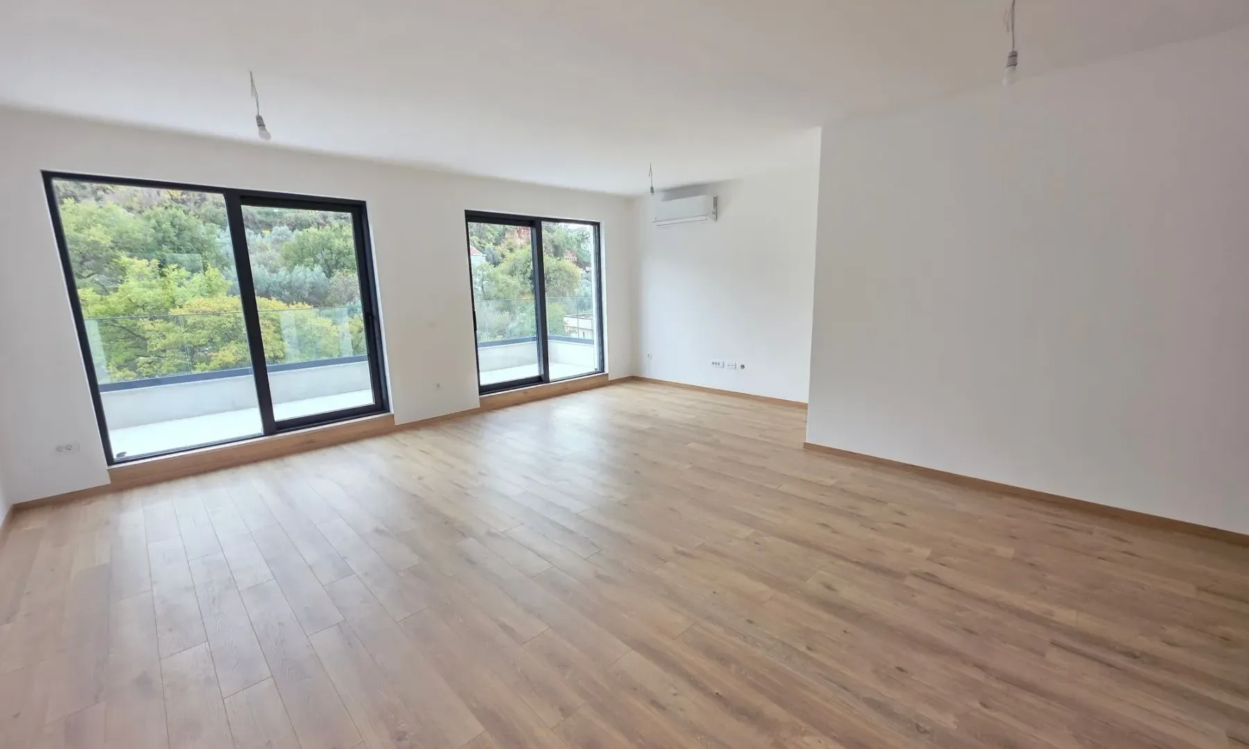 Sale, two bedroom apartment, 114m², Kamenovo, Budva