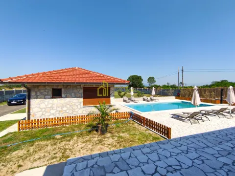 Sale, house, 250m², Zeta, Podgorica - image 17