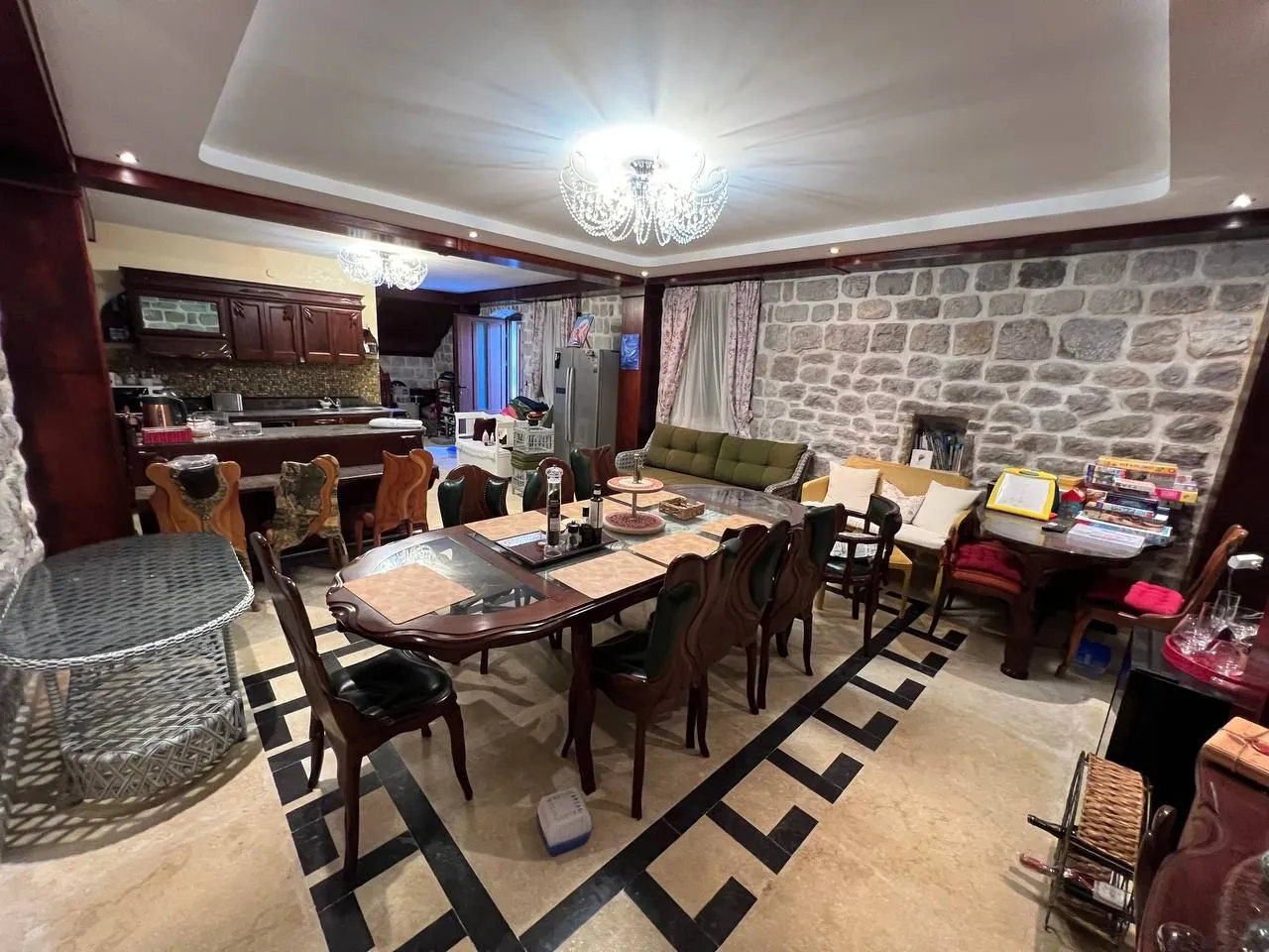 Prodaja, kuća, 336m², Kamenari, Herceg Novi