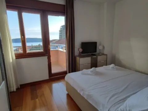 Rent, apartment, 70m², Bečići, Budva - image 10