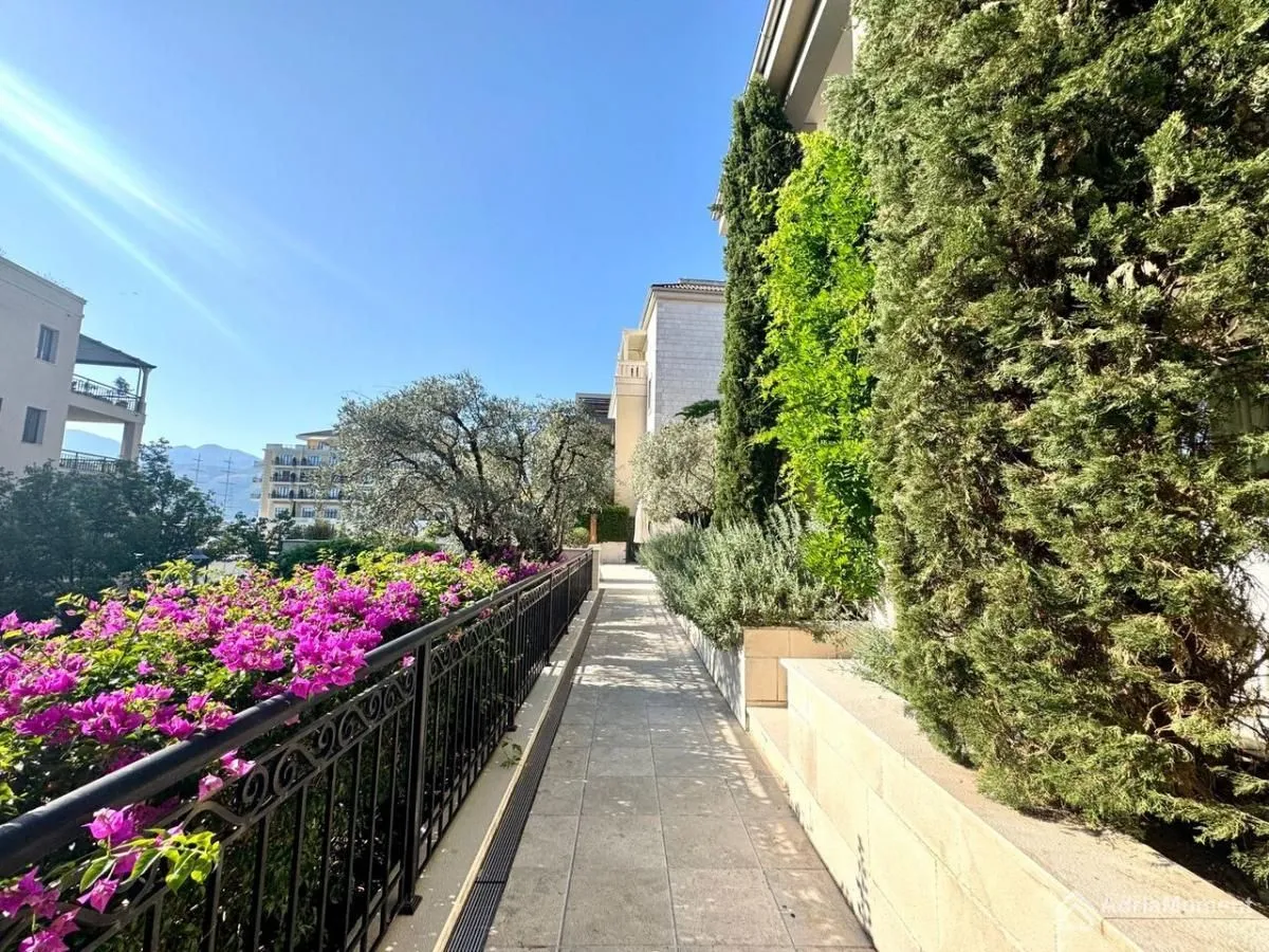 Prodaja, dvosoban stan, 115m², Porto Montenegro, Tivat