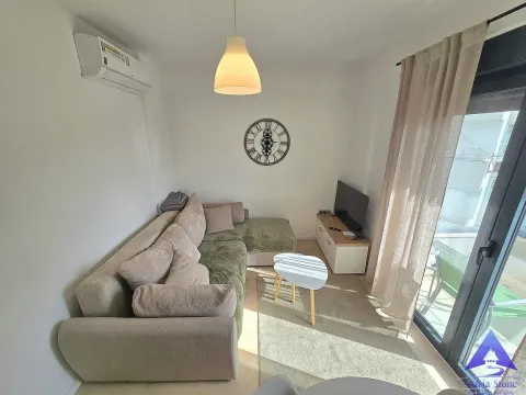 Sale, one bedroom apartment, 35m², Podkošljun, Budva - image 3