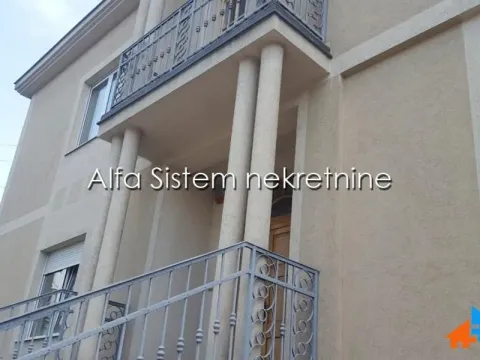 Izdavanje, kuća, 600m², Savski Venac, Beograd - image 12