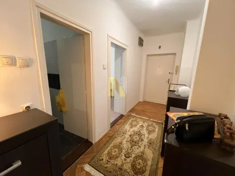 Izdavanje, trosoban stan, 61m², Stari grad, Novi Sad - image 13