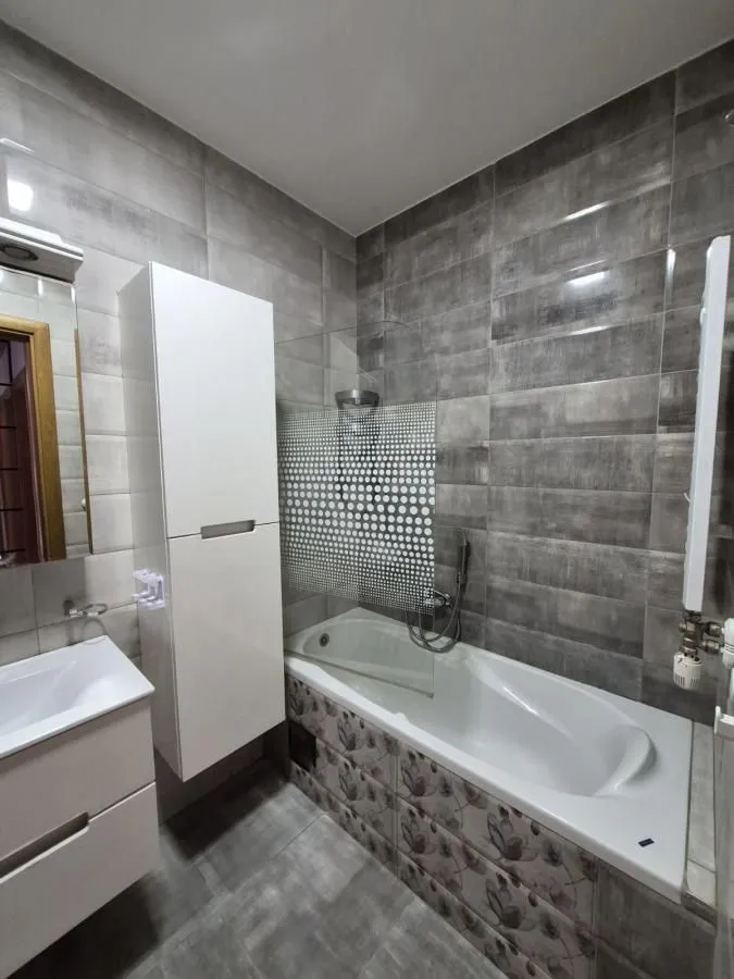 Prodaja, trosoban stan, 65m², Sajmište, Novi Sad