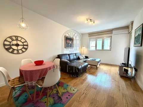 Izdavanje, jednosoban stan, 50m², Central Point, Podgorica - image 4